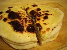 Kaukaskie czepałgasze – pasterskie podpłomyki nadziewane serem Dieta niskosalicylanowa i alergia na salicylany