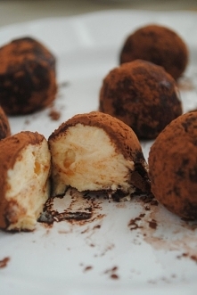 Trufle z masłem orzechowym