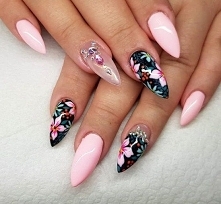 nails