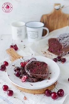 Czekoladowe ciasto z wiśniami - Wypieki Beaty