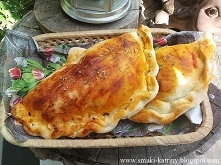 pyszna pizza calzone