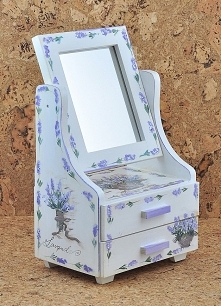 Toaletka w romantycznym stylu :)