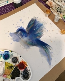 W trakcie malowania poszewki na poduszkę. :) Wymiary 40x40 cm.