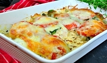 Zapiekana pierś z kurczaka, serem i pomidorami