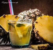Ananasowy napój