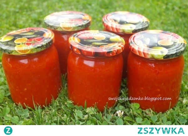 Sos do spaghetti do słoików