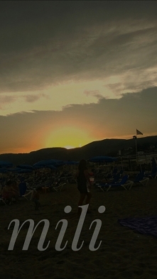 słońce ,, kładące się spać'' jest jednym z najpiękniejszych perpetum stworzonych przez naturę.