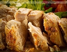 Piersi kurczaka z lubczykiem