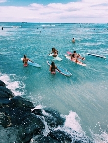 "Nigdy nie zostawiaj przyjaciela. Przyjaciele to wszystko dzięki czemu udaje się nam przebyć ten świat - i jedyne z tego świata, co może uda nam się spotkać w następnym.&qu...