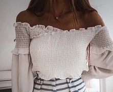 Stylizacja z bermudami w paski