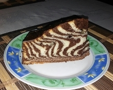 Ciasto ZEBRA przygotowane w domu według przepisu Ewy Wachowicz. 

Przepis:
Składniki:
5 - jajek
1½ szklanki - cukru
1 - cukier waniliowy
1 szklanka - wody
1 szklanka - oleju ara...