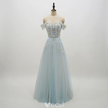 Piękne Błękitne Sukienki Na Bal 2018 Princessa Z Koronki Kwiat Aplikacje Perła Przy Ramieniu Bez Pleców Kótkie Rękawy Długie Sukienki Wizytowe