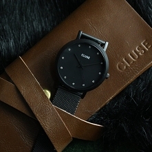 Zegarek damski Cluse w czarnej odsłonie to coś co kobiety kochają najbardziej!