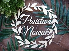 wianek z drewna z napisem, cała oferta na jotstudio.pl