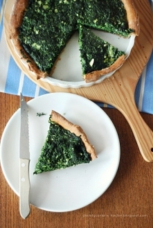 Prosta tarta szpinakowa na orkiszowym spodzie