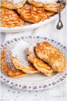 Placuszki serowe z jabłkami