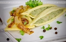 Pierogi z farszem szpinakow...