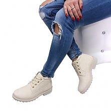 Dziewczyny, pomóżcie ! Szukam takich timberków, koniecznie krótkich do kostki, w takim jasnym beżowym kolorze lub trochę ciemniejsze. Gdzie takowe kupię? Za wszystkie sugestię z...