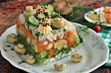 Galareta z dorszem i grzybami

3 marchewki

60 dkg dorsza filet

1/3 brokuła

500 g pieczarek w zalewie octowej

ogórek zielony do dekoracji

majonez

natka pietruszki

sól, pie...