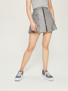 CZy do tej spodniczki oraz ...