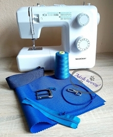 Co dziś uszyjemy? Może mini-torebkę albo saszetkę na smakołyki dla psa, którą można nosić na pasku od spodni?
A jak ktoś odpowiednio szerokiego paska nie ma - to też można zrobi...