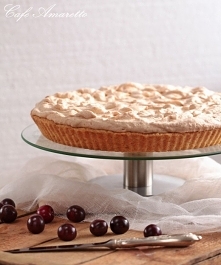 Tarta migdałowo-wiśniowa z bezą