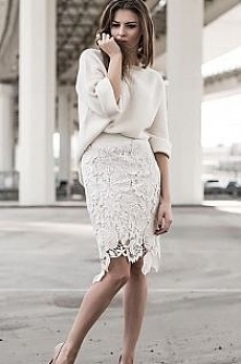 <<< klasyczna styl...