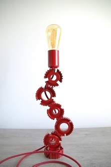 Hurrengo - upcyclingowa lampa artystyczna