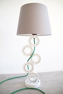 Eraginbat - upcyclingowa lampa stołowa ręcznie r