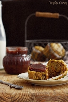 Dyniowe muffiny z cynamonem i orzechami włoskimi