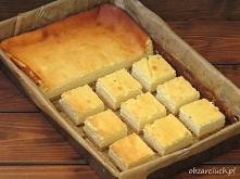 Sernik na bitej śmietanie 

Wymiary formy: 26x40

Składniki:

    1 kg sera białego półtłustego
    400 ml śmietanki 30%
    10 jaj
    1 i 1/2 szklanki cukru
    2 budynie śmie...