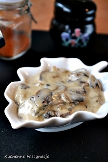sos pieczarkowy
