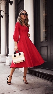 Sukienka Catrice Red z noshame.pl (klik w zdjęcie, by przejść do sklepu)