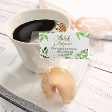 Ciasteczko z wróżbą Zielony Wianek
Ciasteczko z wróżbą to miły akcent i wspaniała forma podziękowania gościom za obecność na uroczystości!