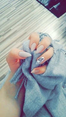 #nail