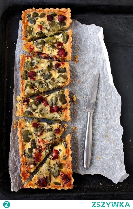 Bób, boczek i męska tarta