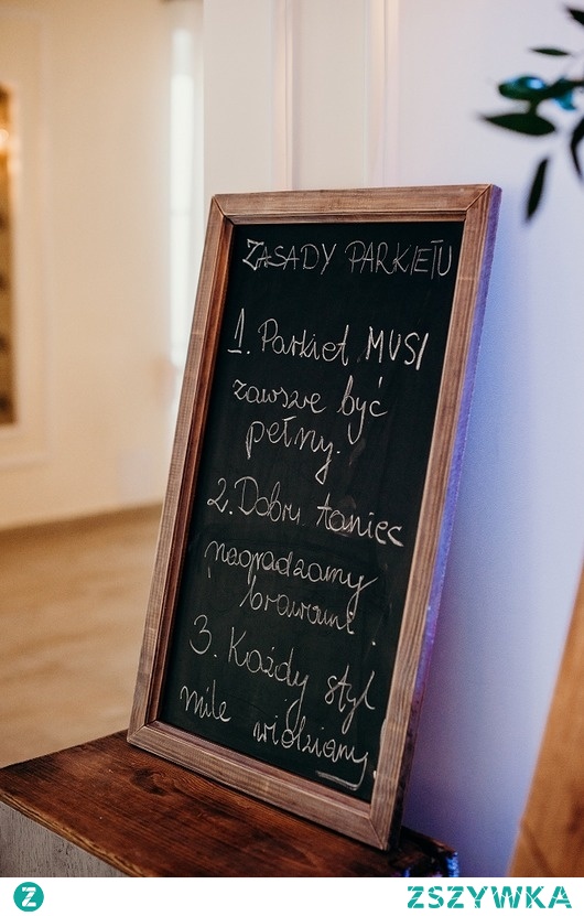 Drewniana tablica do pisania / Tablica powitalna