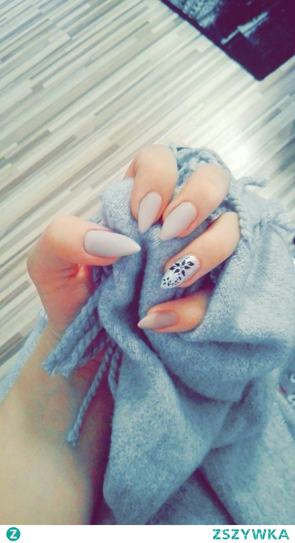 #nail