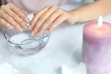 Jak zregenerować paznokcie po hybrydzie?