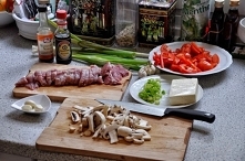 Świnka na zielonej łączce