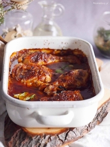 Udka kurczaka w sosie z powidłami i cebulą / Chicken legs baked with onion and plum jam sauce