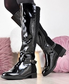 Błyszczące kozaki z ocieple...