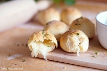 kulki czosnkowo-serowe