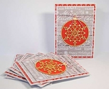 Urocza kartka bożonarodzeniowa z piękną, ażurową bombką. Kolory szaro-czerwone. 

Istnieje możliwość dodruku życzeń bożonarodzeniowych (proszę ustalać e-mailowo).

Kartka w komp...