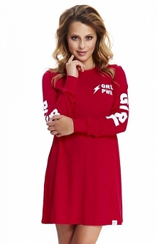 Doctor Nap TM.9532 koszula nocna czerwona Jeżeli cenisz sobie wygodę i preferujesz bieliznę nocną w sportowym wydaniu to z pewnością pokochasz tę koszulę, wykonana została z wys...