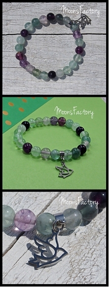 Różnokolorowa bransoletka właśnie dla Ciebie! Spraw sobie prezent lub podaruj go swoim bliskim. Na moonsfactory.wordpress.com znajdziesz jeszcze więcej inspiracji. Zapraszam!