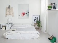 Gałązka kwiecia - nowoczesny obraz na płótnie