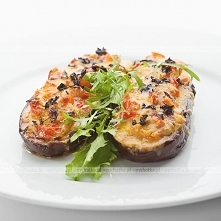 Faszerowane bakłażany z pomidorami