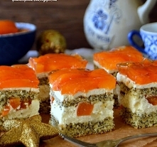 Ciasto makowe z kremem i morelami