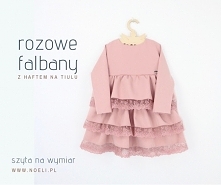 sukienka z haftem i  falbanami